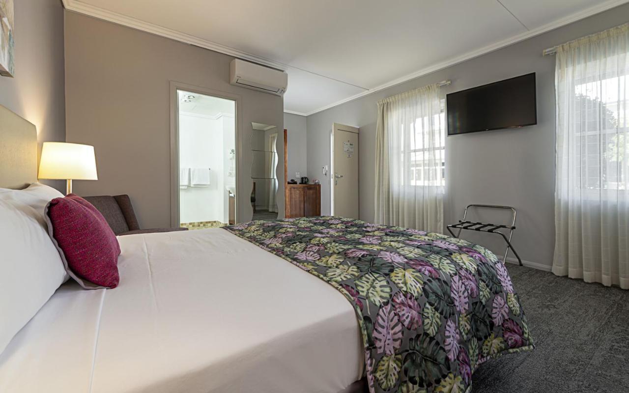 Coachmans Inn Warwick Bagian luar foto
