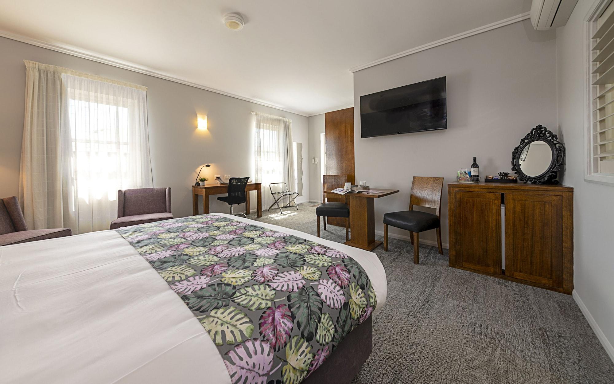 Coachmans Inn Warwick Bagian luar foto