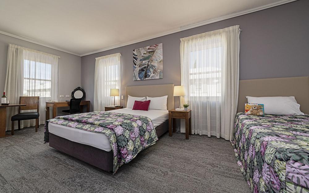 Coachmans Inn Warwick Bagian luar foto