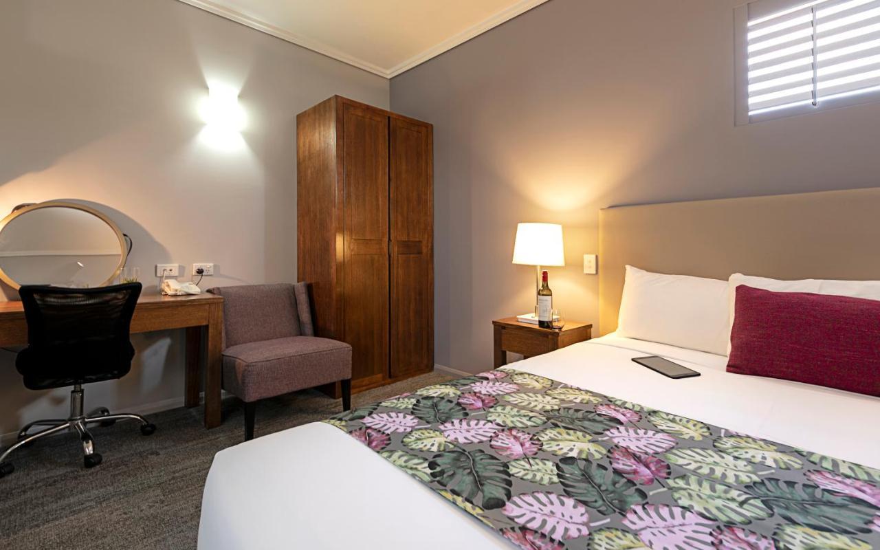 Coachmans Inn Warwick Bagian luar foto