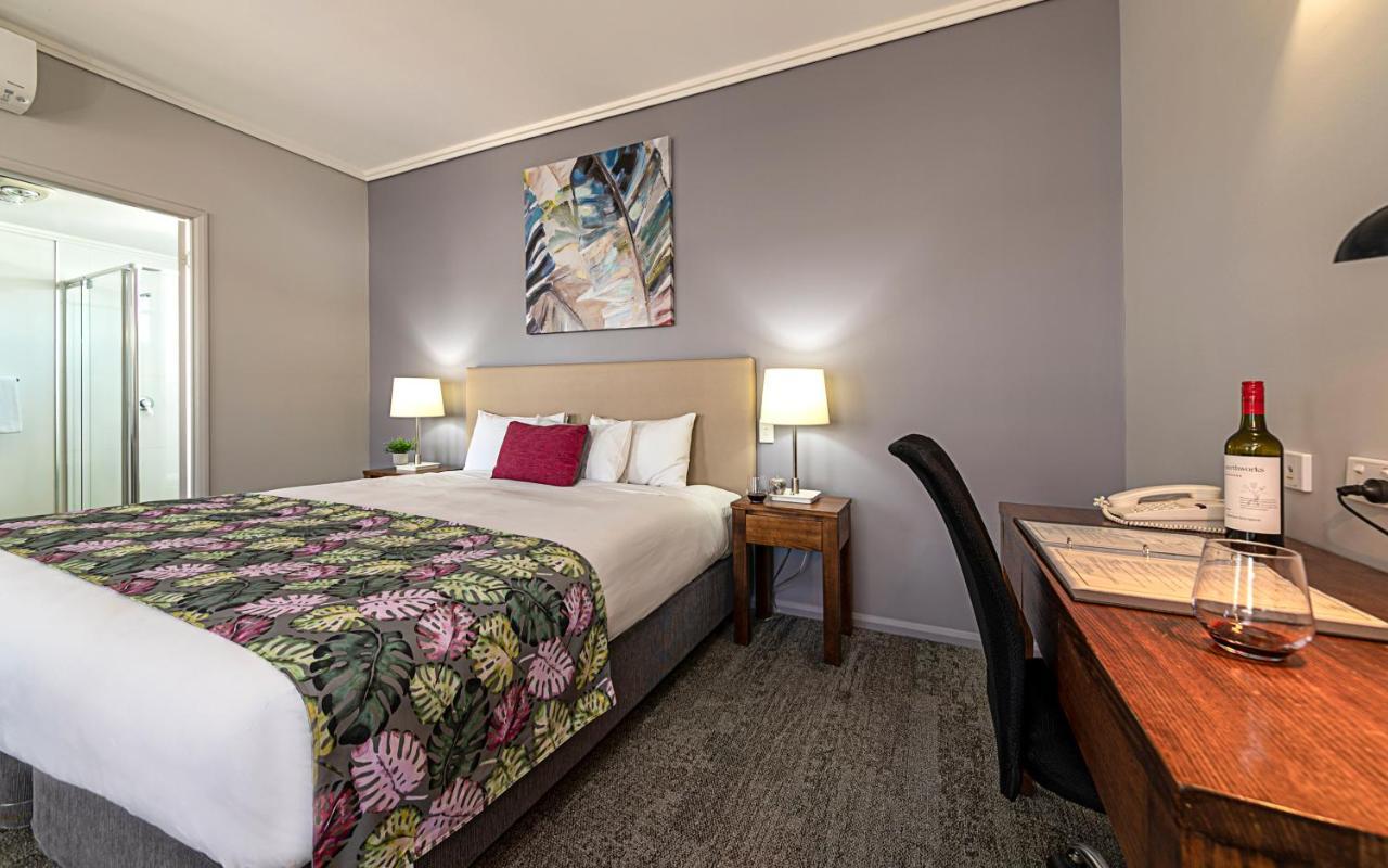 Coachmans Inn Warwick Bagian luar foto