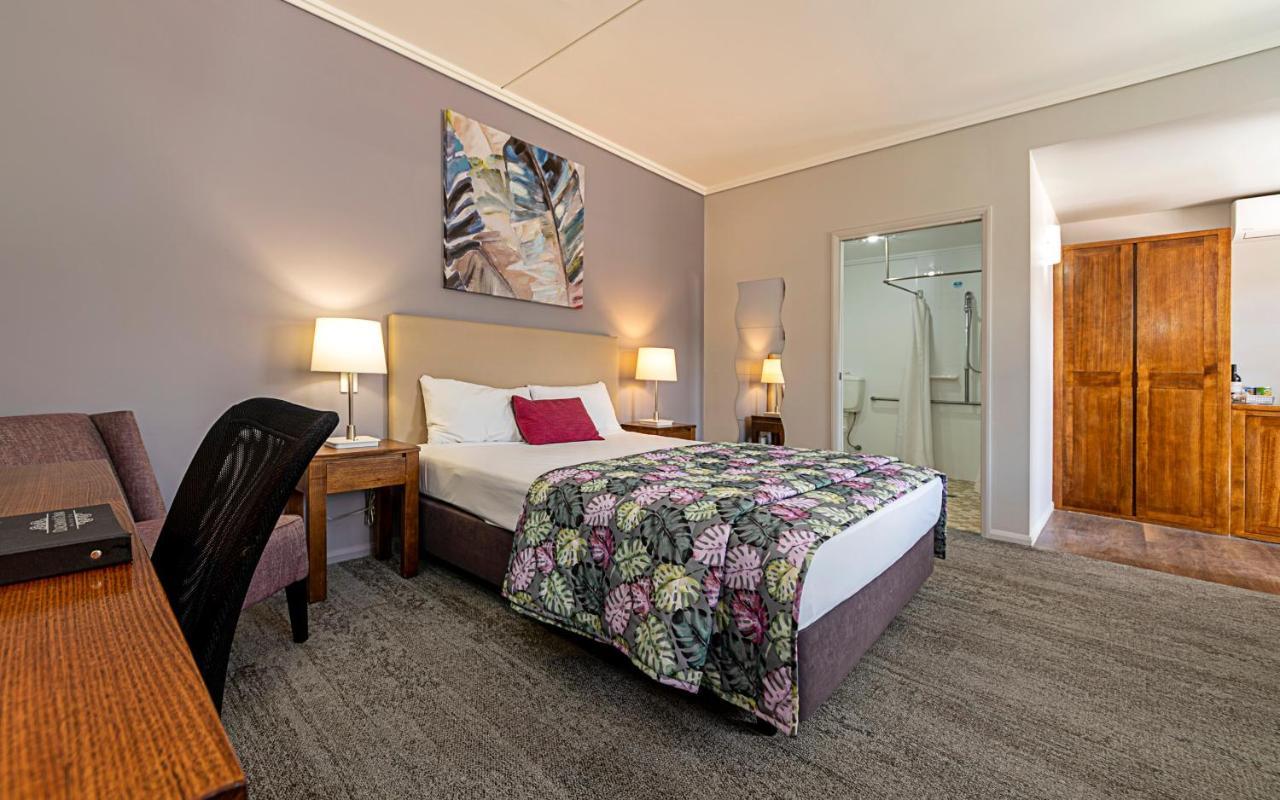 Coachmans Inn Warwick Bagian luar foto