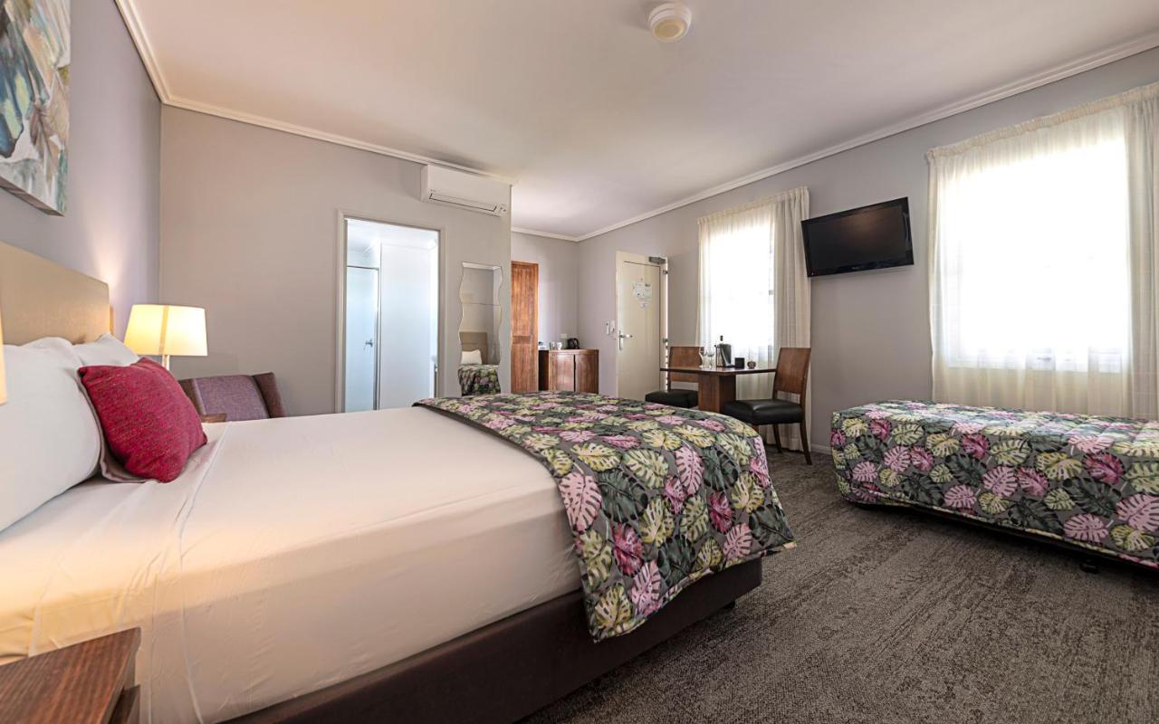 Coachmans Inn Warwick Bagian luar foto
